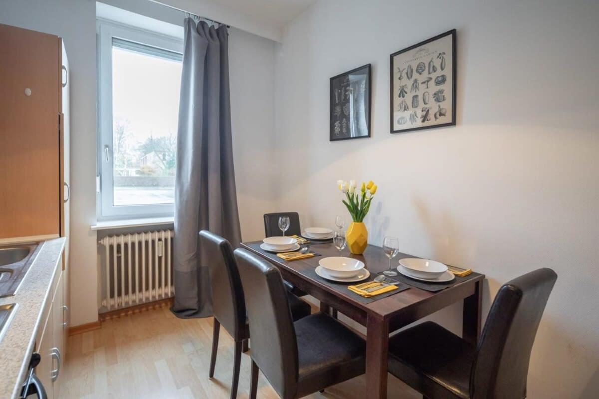 Beautiful 2 Bedroom Apartment Incl Parking ハンブルク エクステリア 写真
