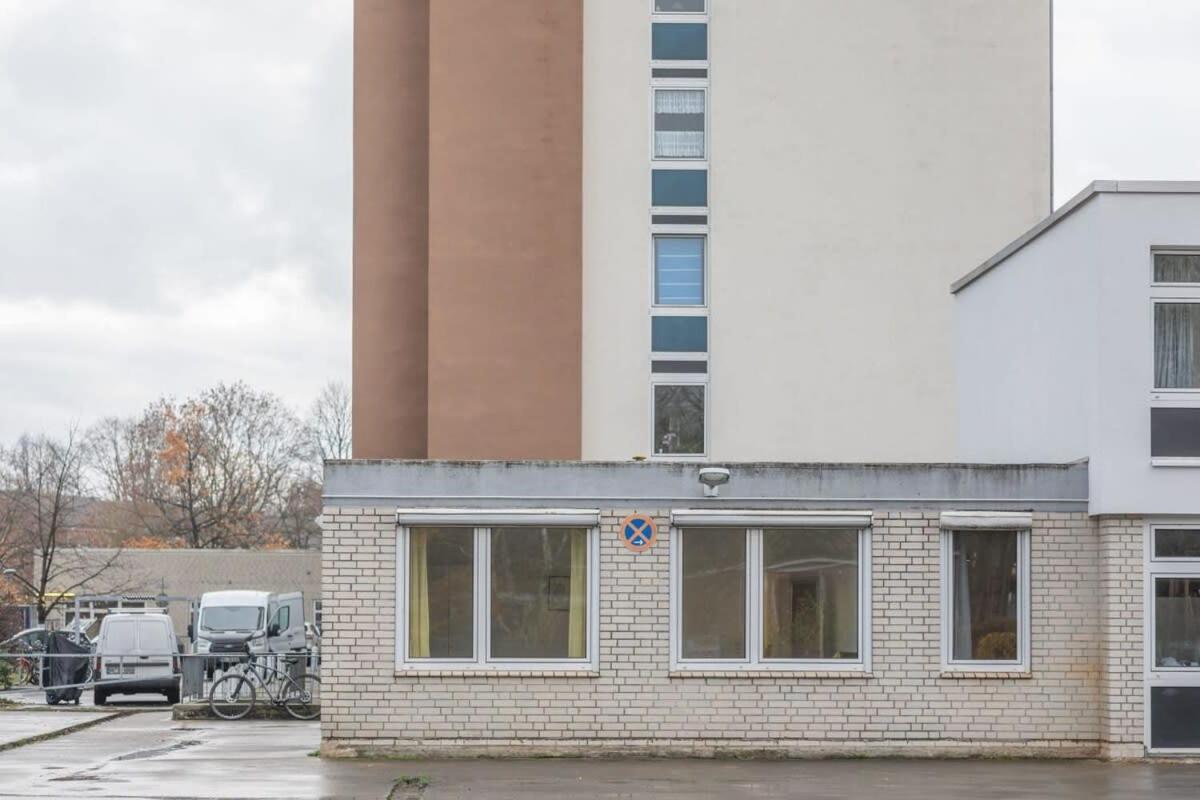 Beautiful 2 Bedroom Apartment Incl Parking ハンブルク エクステリア 写真